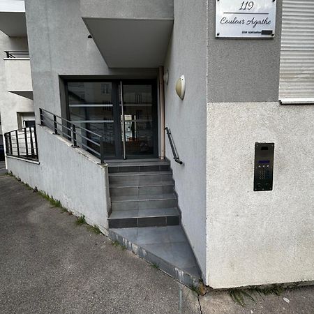 L'Havana : Proche Gare Partdieu / Aeroport / Groupama Stadium Villeurbanne Kültér fotó
